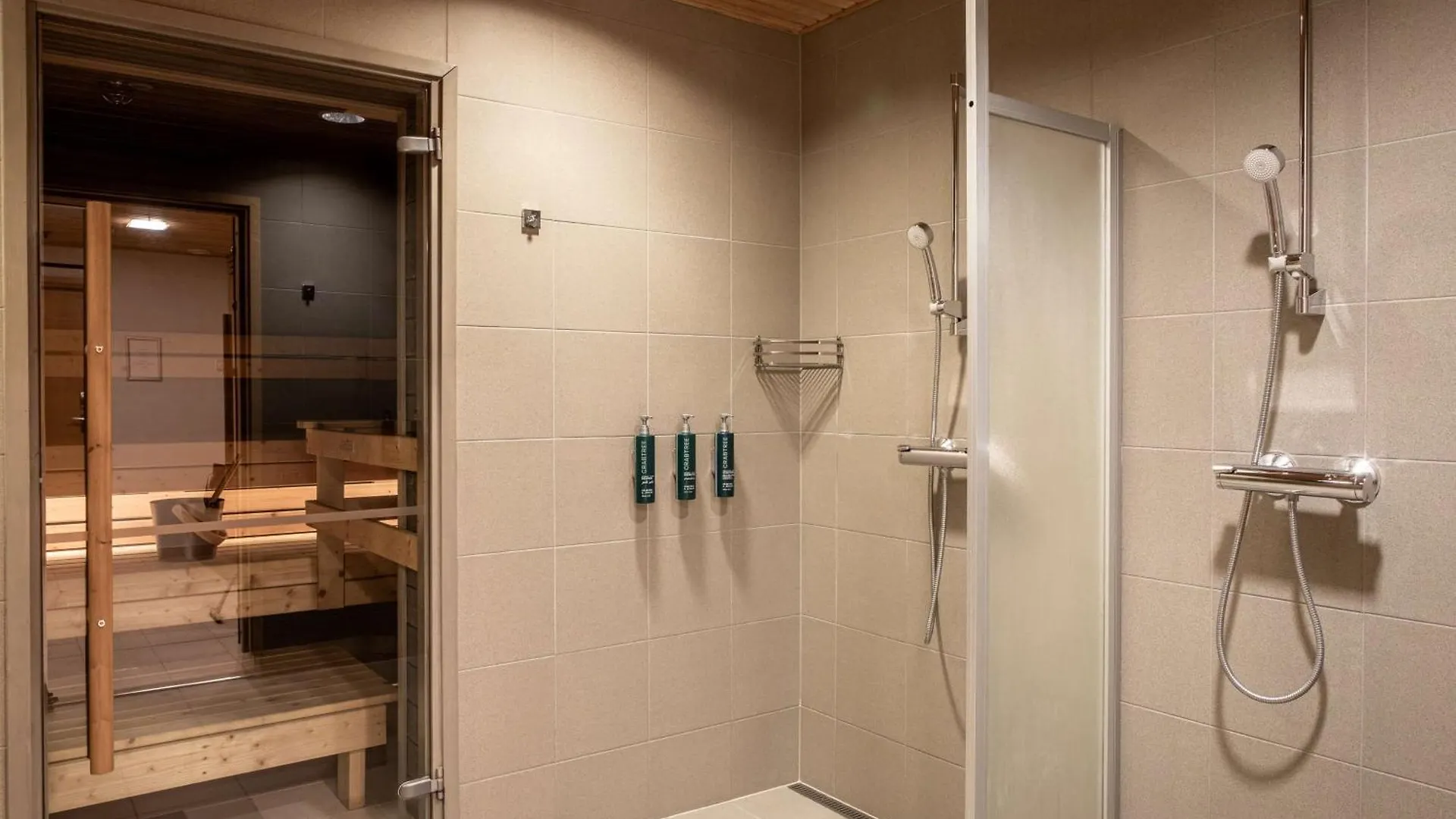 ****  Hilton Helsinki Airport Hotel Vantaa Finland