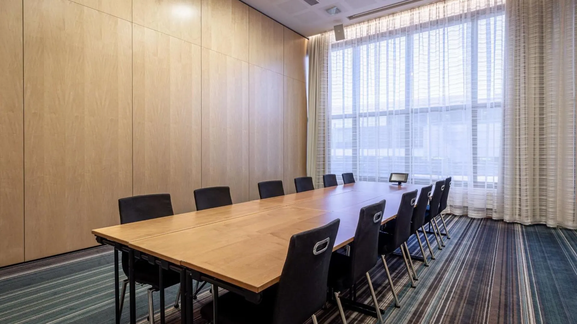 Hilton Helsinki Airport Hotel Vantaa Finland