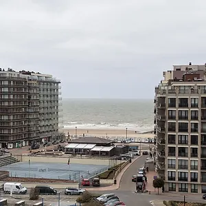 Appartement Met Frontaal Zeezicht