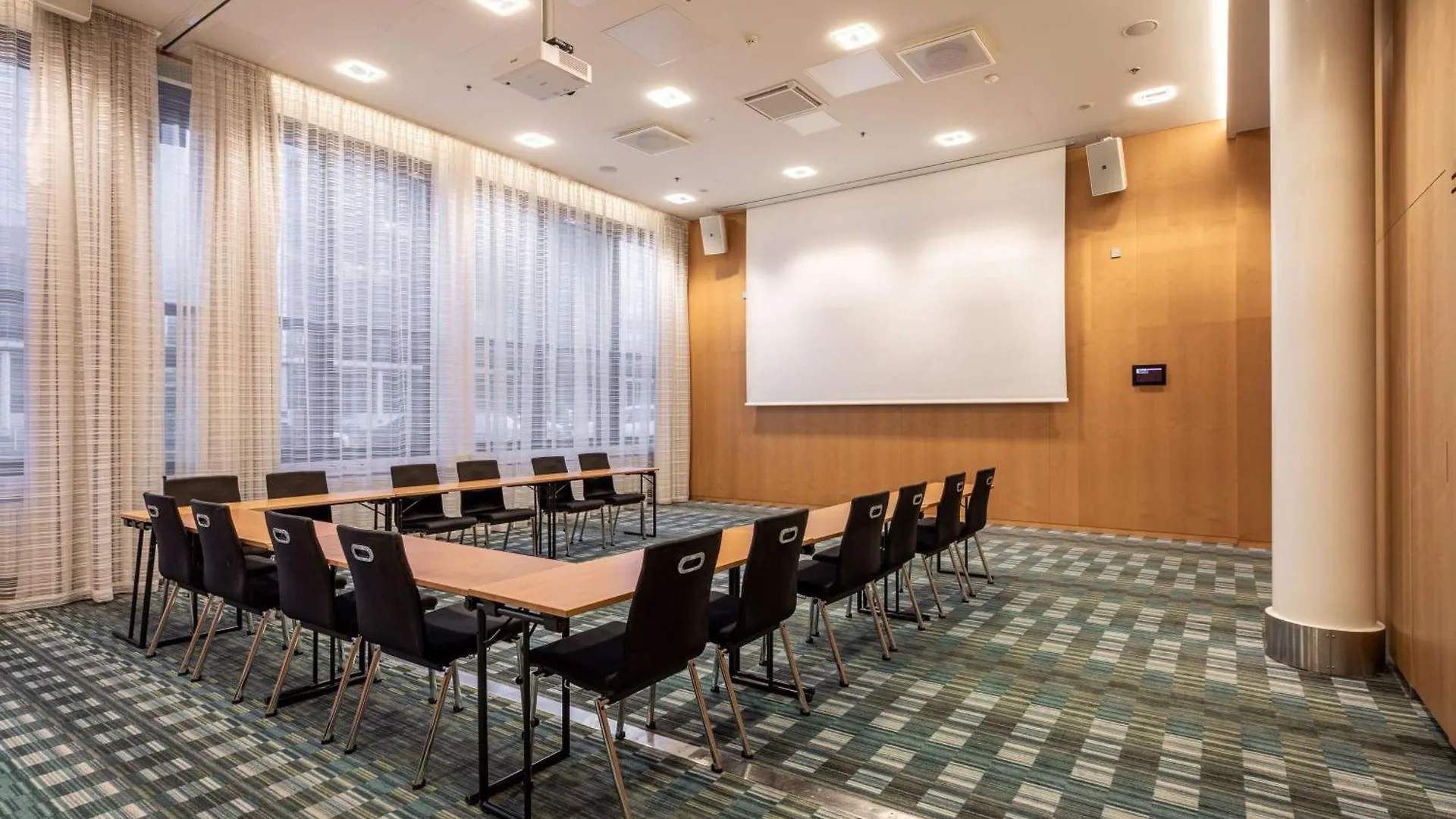 Hotel Hilton Helsinki Airport Vantaa Finlandia